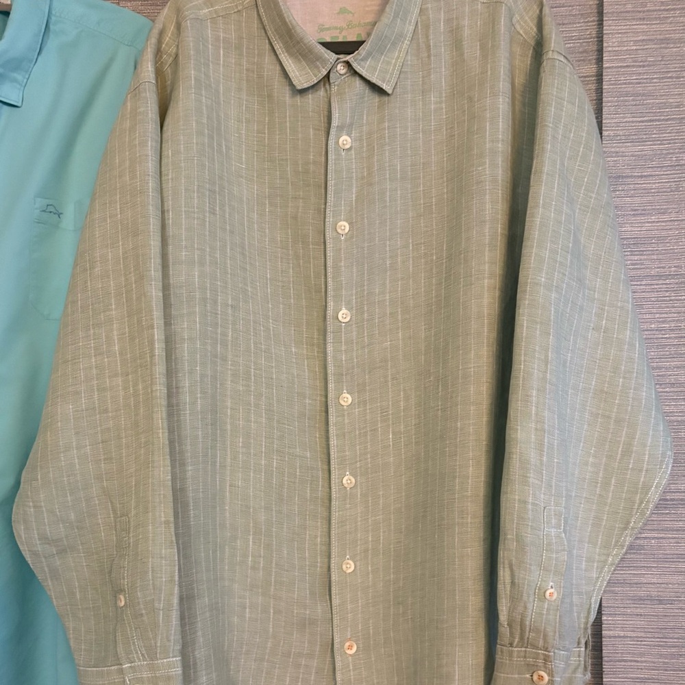 Men's Green Button-Up Shirt